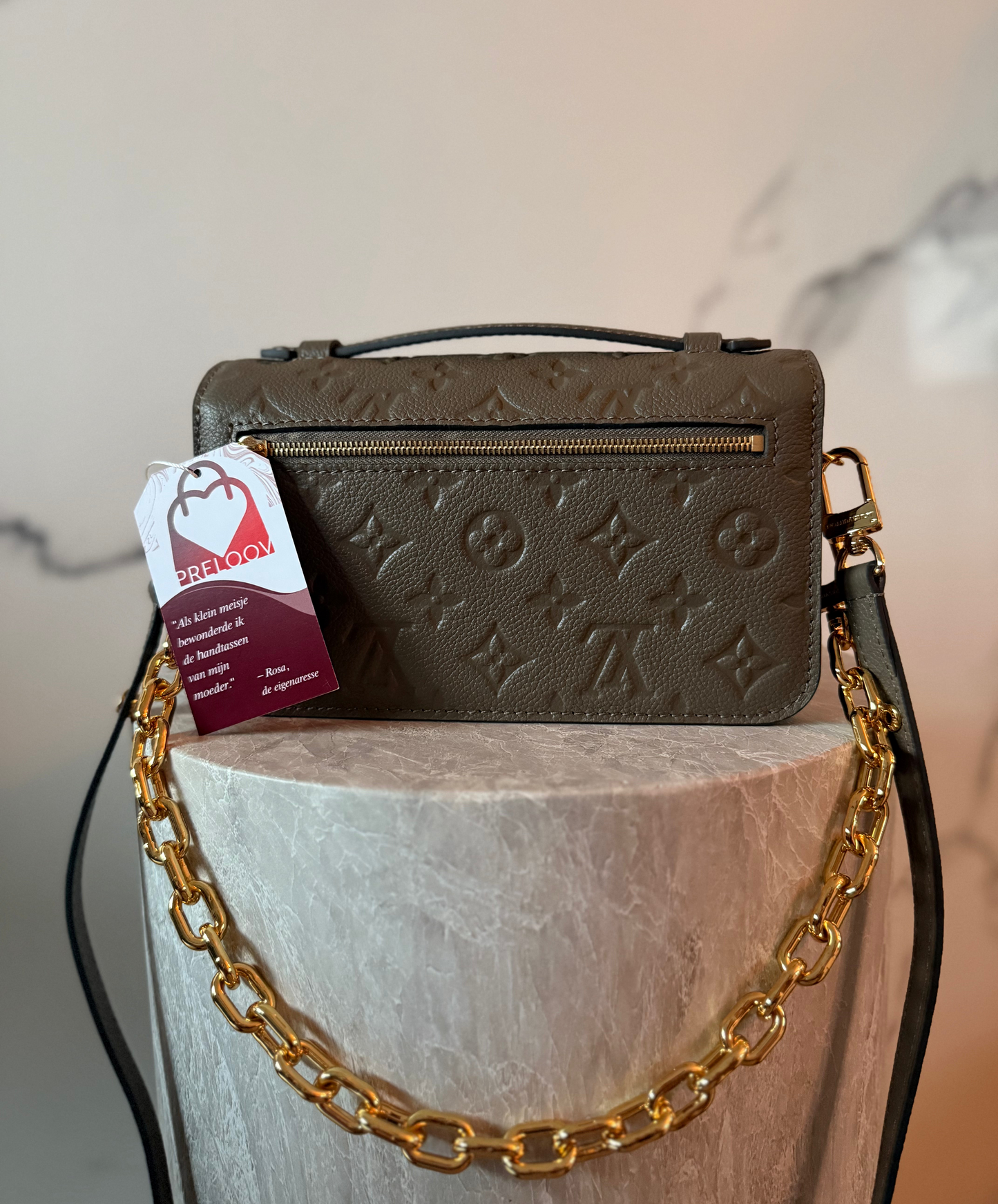 Louis Vuitton Pochette Métis East West Smoke – PRELOOV