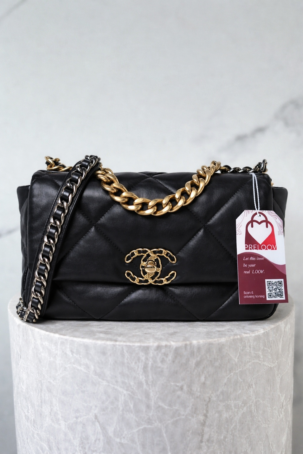 Chanel 19 Flap Bag Small Black Lambskin Gold Hardware Pre-Owned – PRELOOV