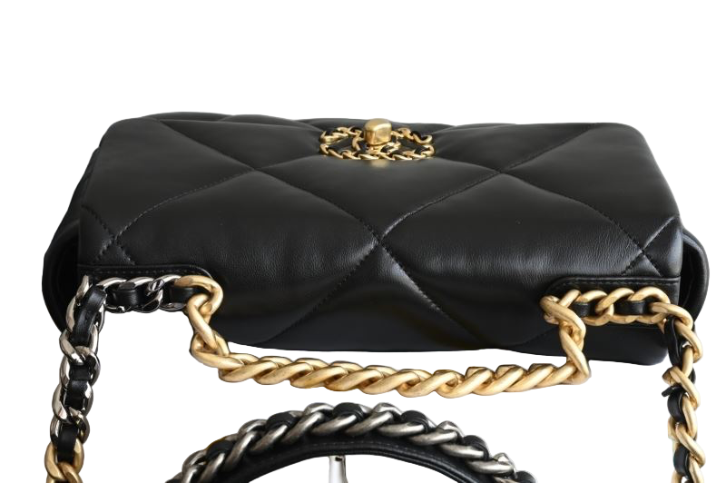 Chanel 19 Flap Bag Small – White Glossy Lambskin with Gold, Silver & Ruthenium Hardware – Preloved Designer Shoulder Bag 2025