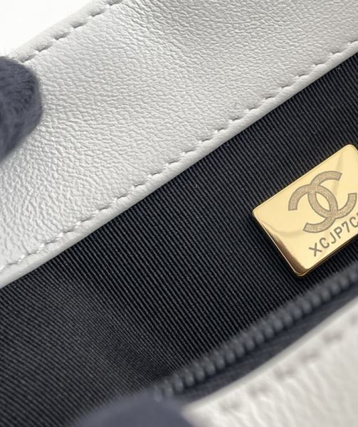 Chanel 19 Flap Bag Small – White Glossy Lambskin with Gold, Silver & Ruthenium Hardware – Preloved Shoulder Bag