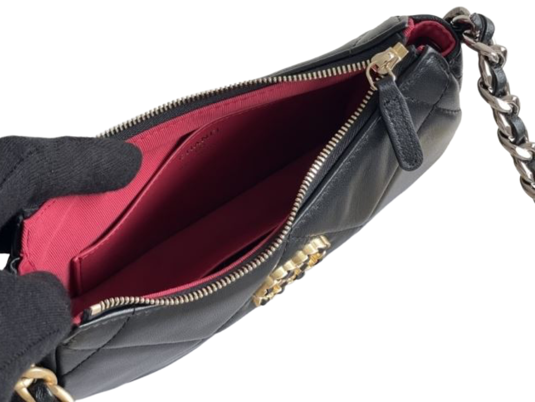 Chanel 90 Clutch 2025 – Shiny Black Lambskin met Gold, Silver & Ruthenium-Finish Metaal schoudertas