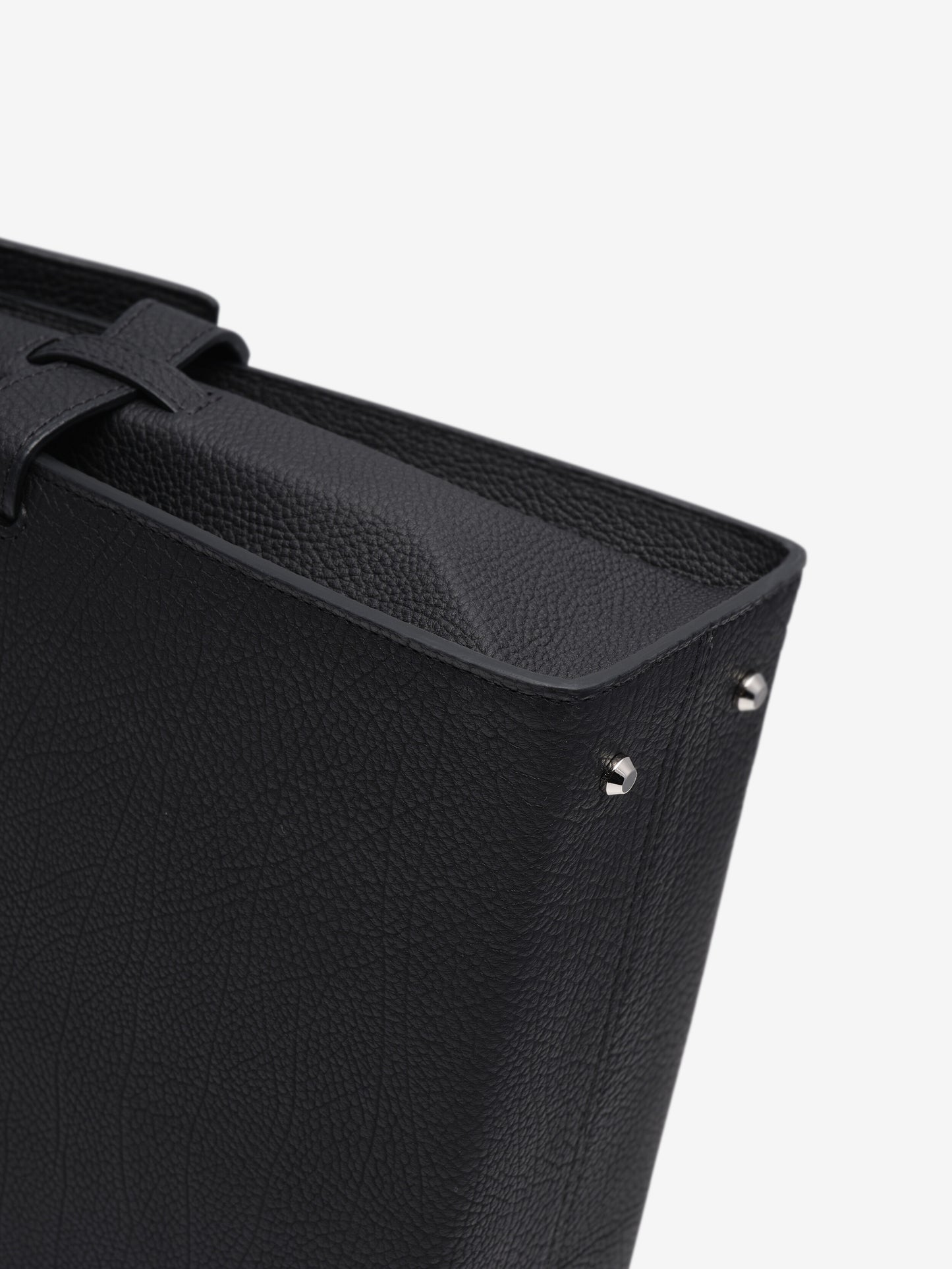 Delvaux Tempête MM Crispy Calf Leather (2023)