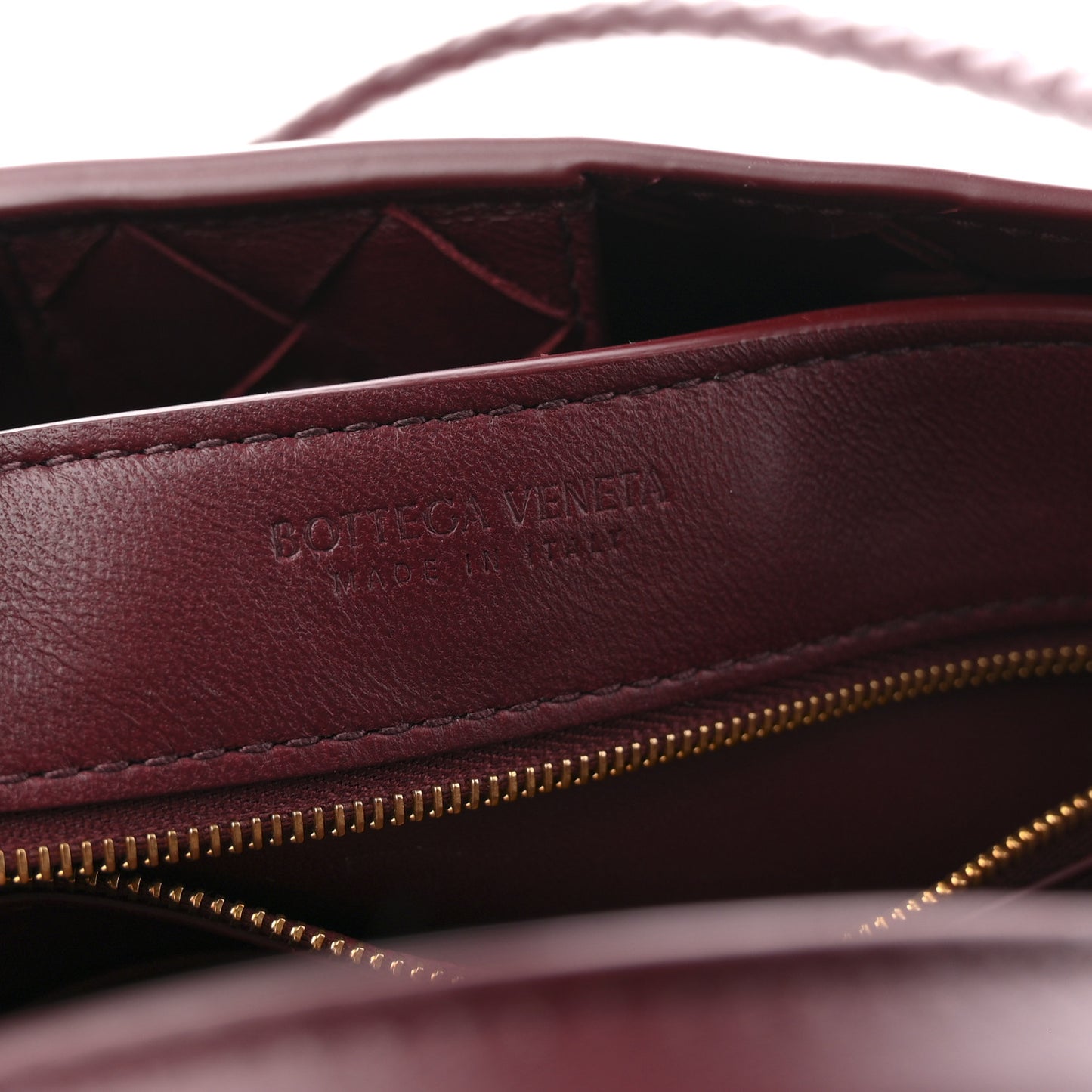 Bottega Veneta Small Andiamo Shoulder Bag Barolo Red Nappa Intrecciato Gold Knot – PRELOOV