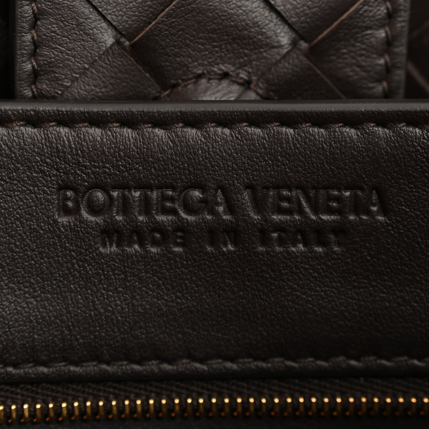 Bottega Veneta Medium Andiamo Shoulder Bag Fondant Dark Brown Suede Intrecciato – PRELOOV