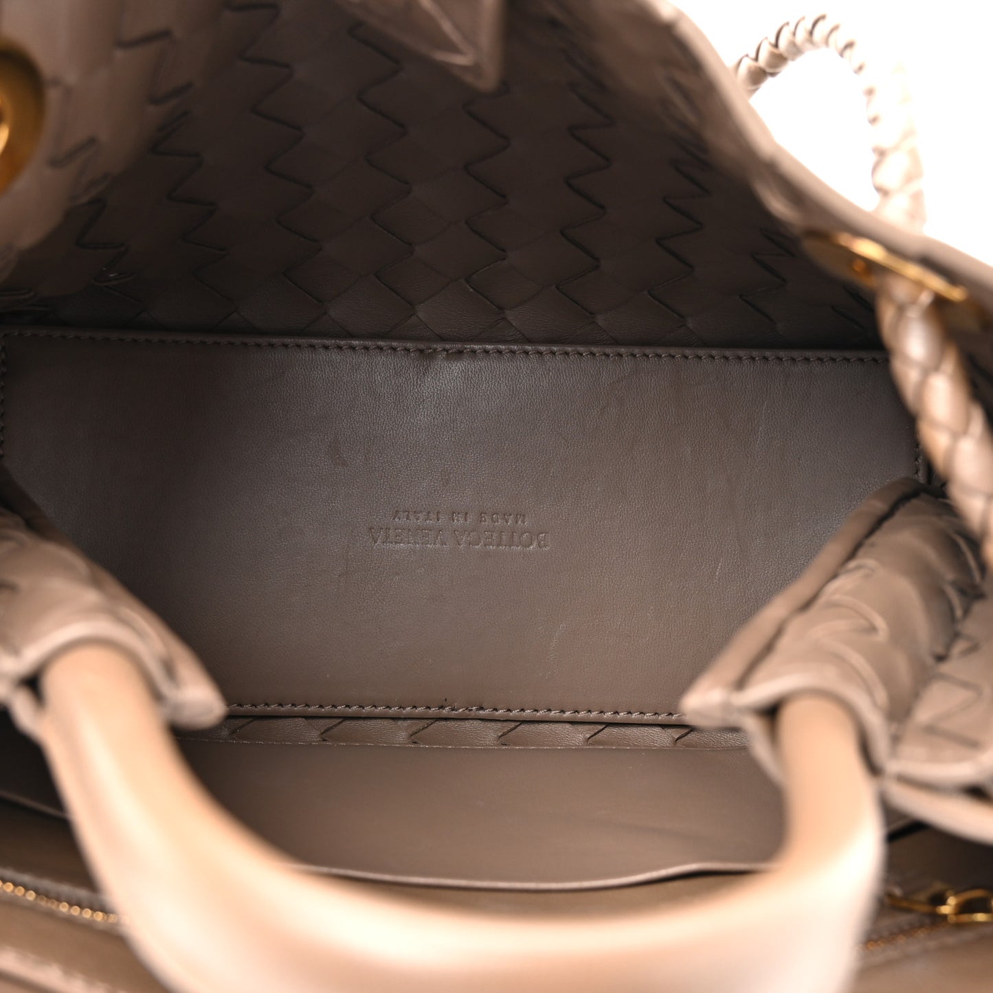 Bottega Veneta Small Andiamo Shoulder Bag Pinecone Brown Nappa Intrecciato Gold Knot – PRELOOV