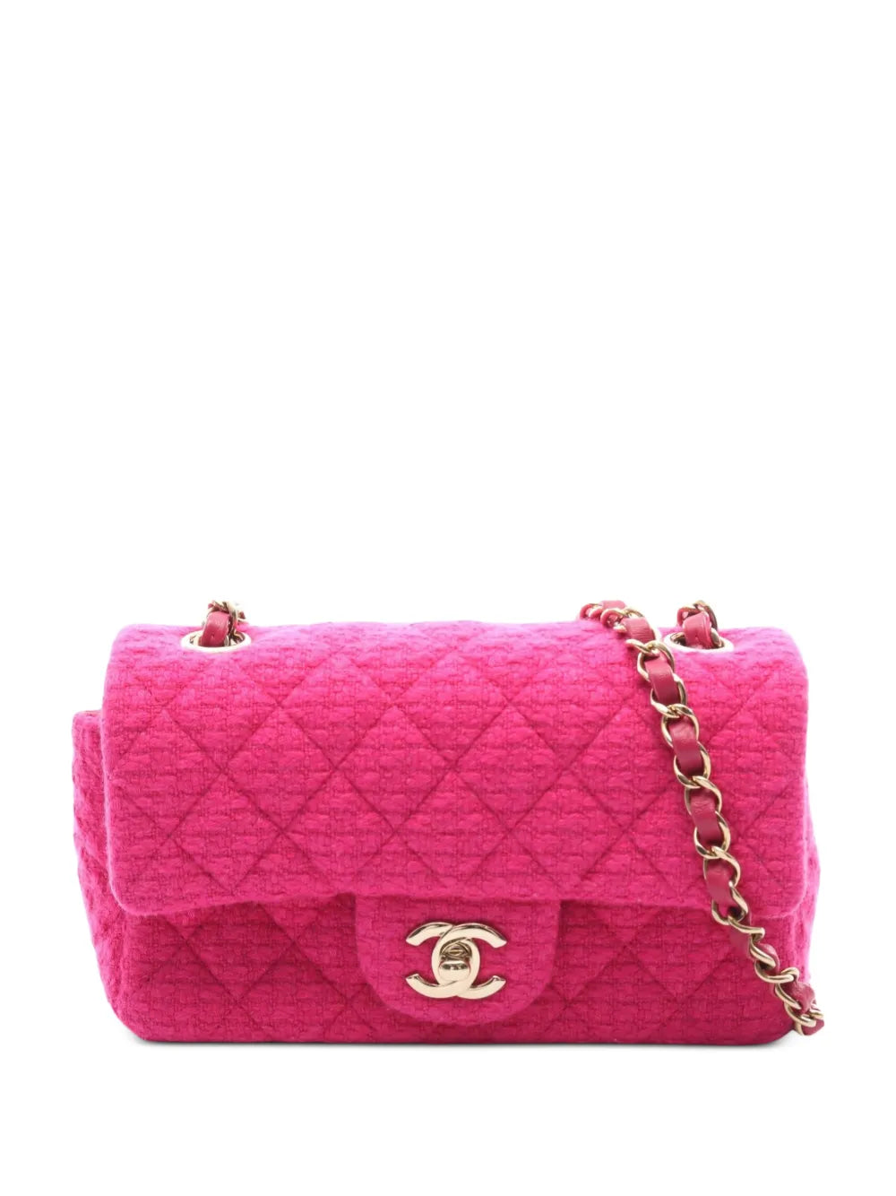 Chanel Matelassé Shoulder Bag Pink Fabric 2021 – PRELOOV