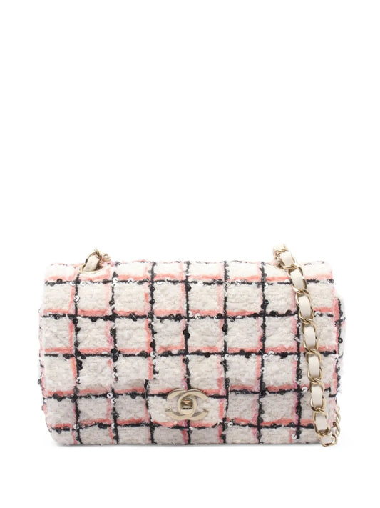 Chanel Mini Matelassé Sequin Shoulder Bag White Tweed 2021S – PRELOOV