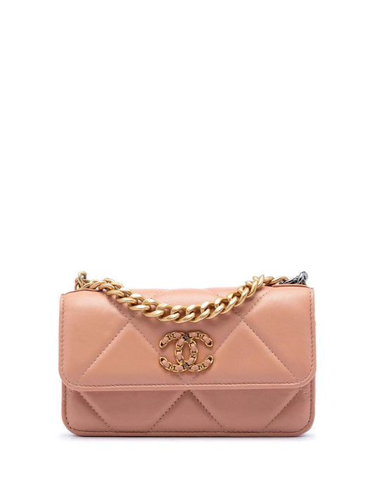 Chanel 19 Clutch With Chain Bag Pink Lambskin Quilted 2021–2026 – PRELOOV
