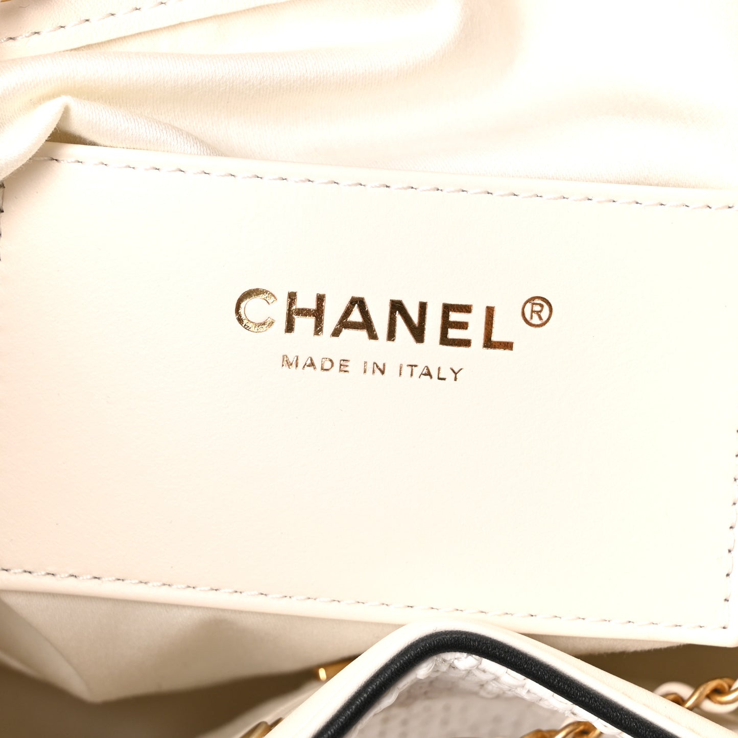 Chanel Braided Raffia Calfskin Quilted Small Chanel 25 Handbag White Black 2026 – PRELOOV