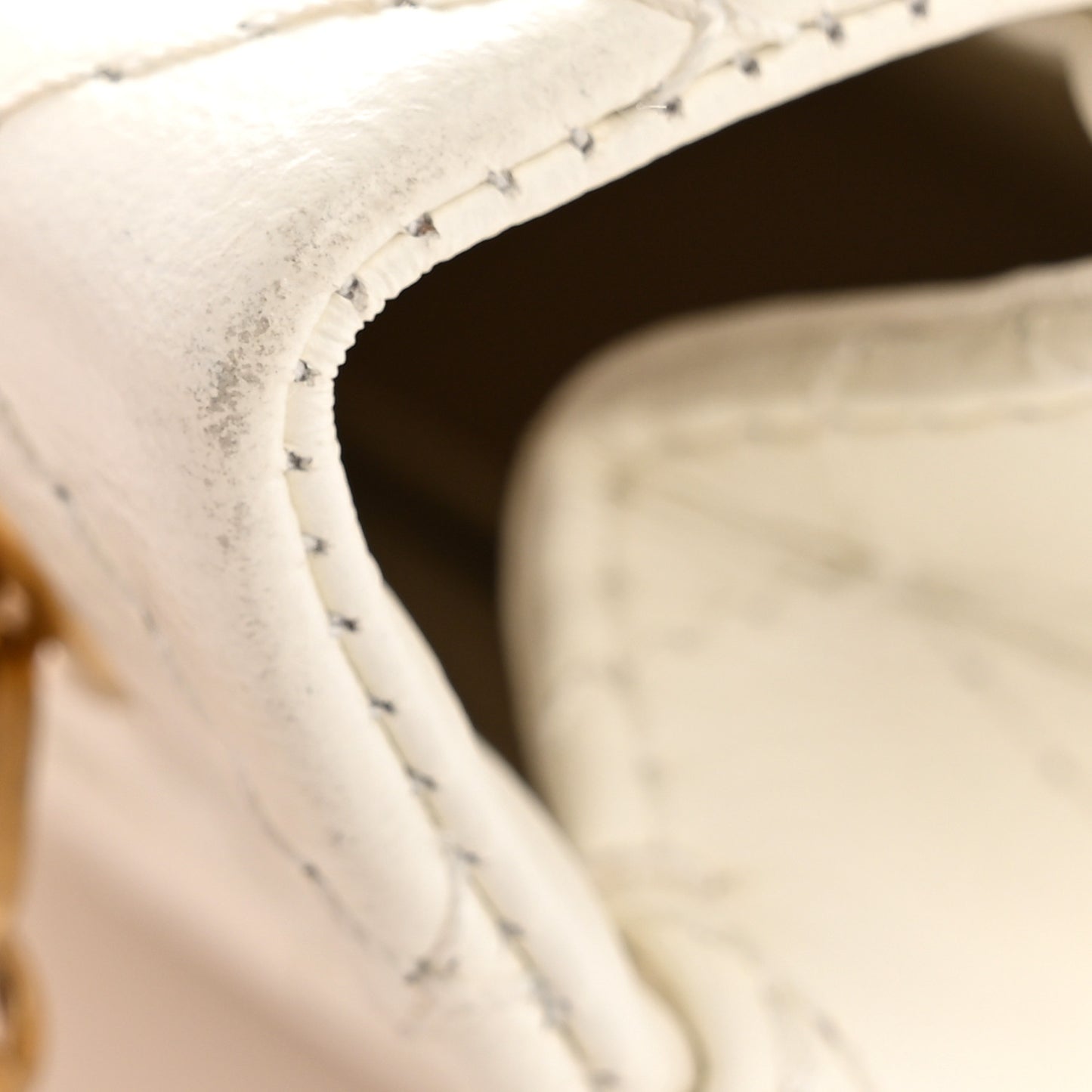 Chanel 2.55 Reissue Mini Flap Bag White Aged Calfskin Quilted 2026 image 8 – PRELOOV