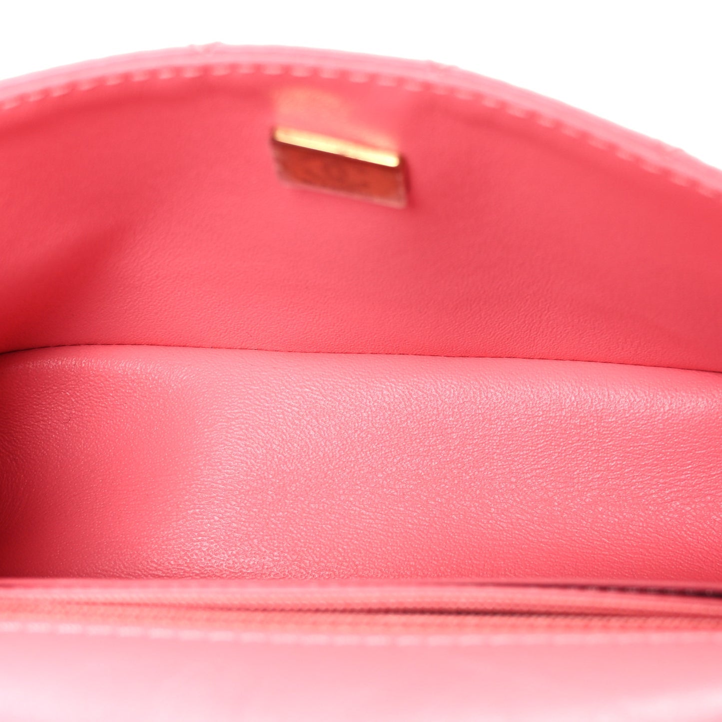 Chanel 2.55 Reissue Mini Flap Bag Pink Aged Calfskin Quilted 2026 image 5 – PRELOOV