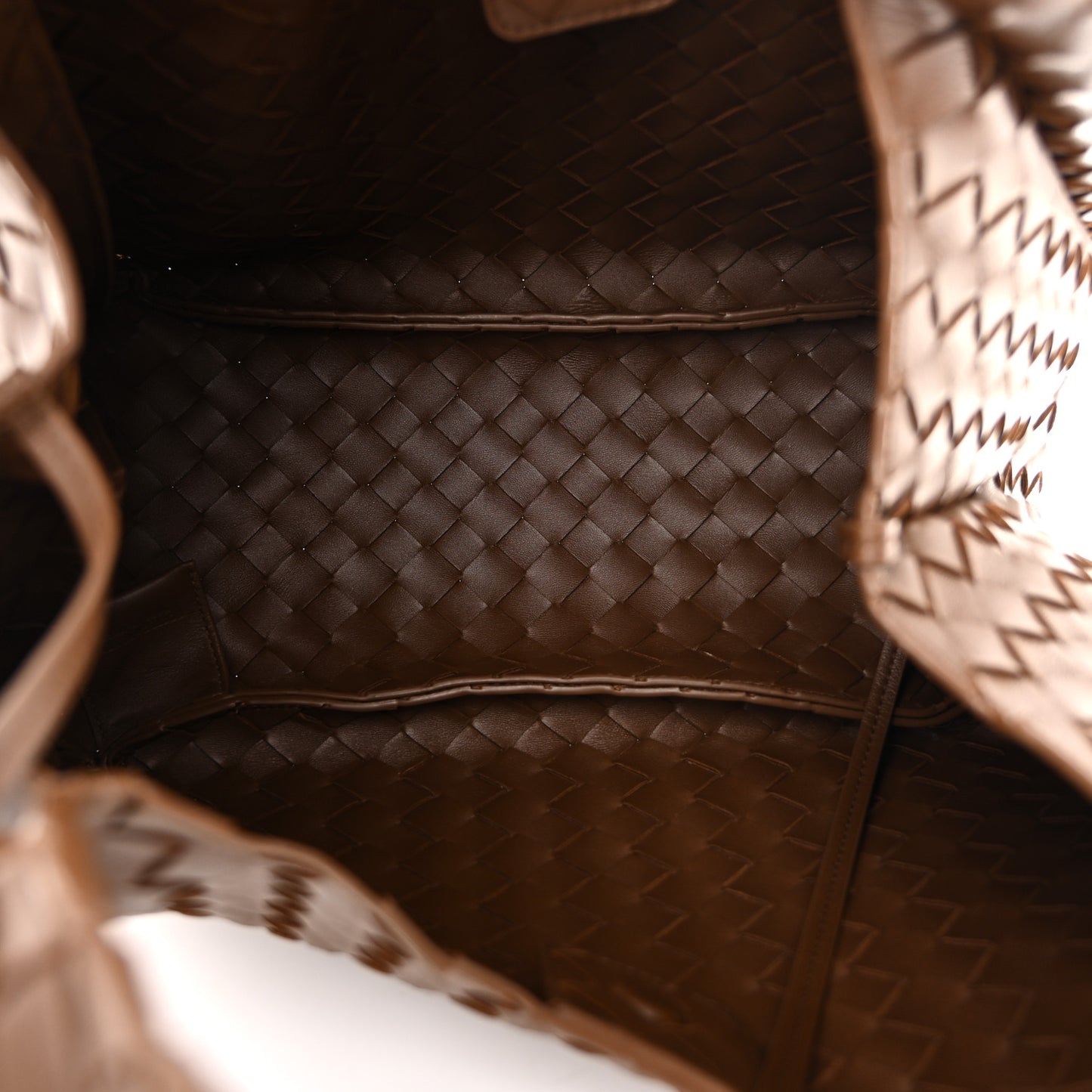 Bottega Veneta Medium Campana Shoulder Bag Tannin Brown Nappa Intrecciato – PRELOOV