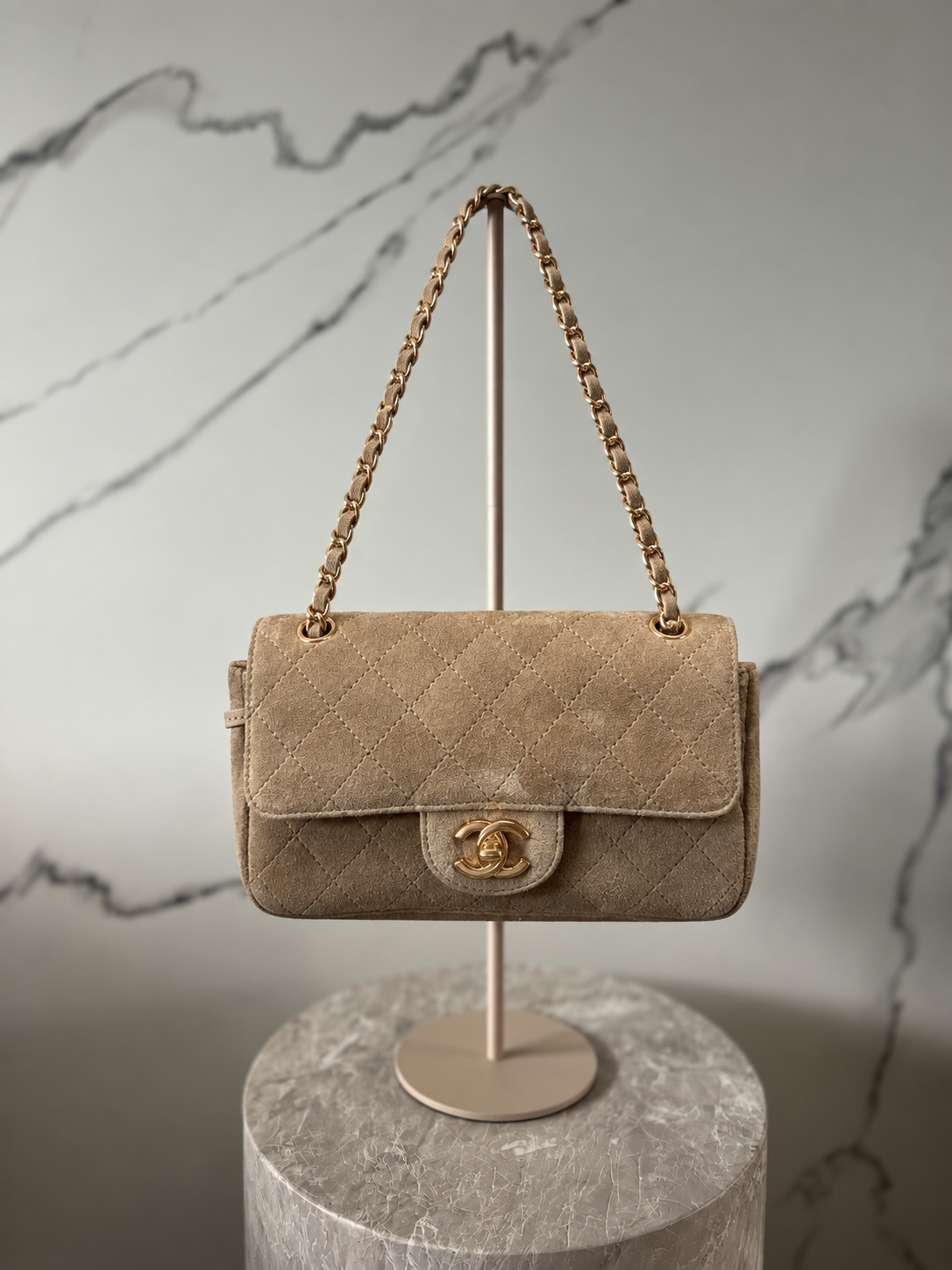 Chanel mini flap bag suède kalfsleer donkerbruin