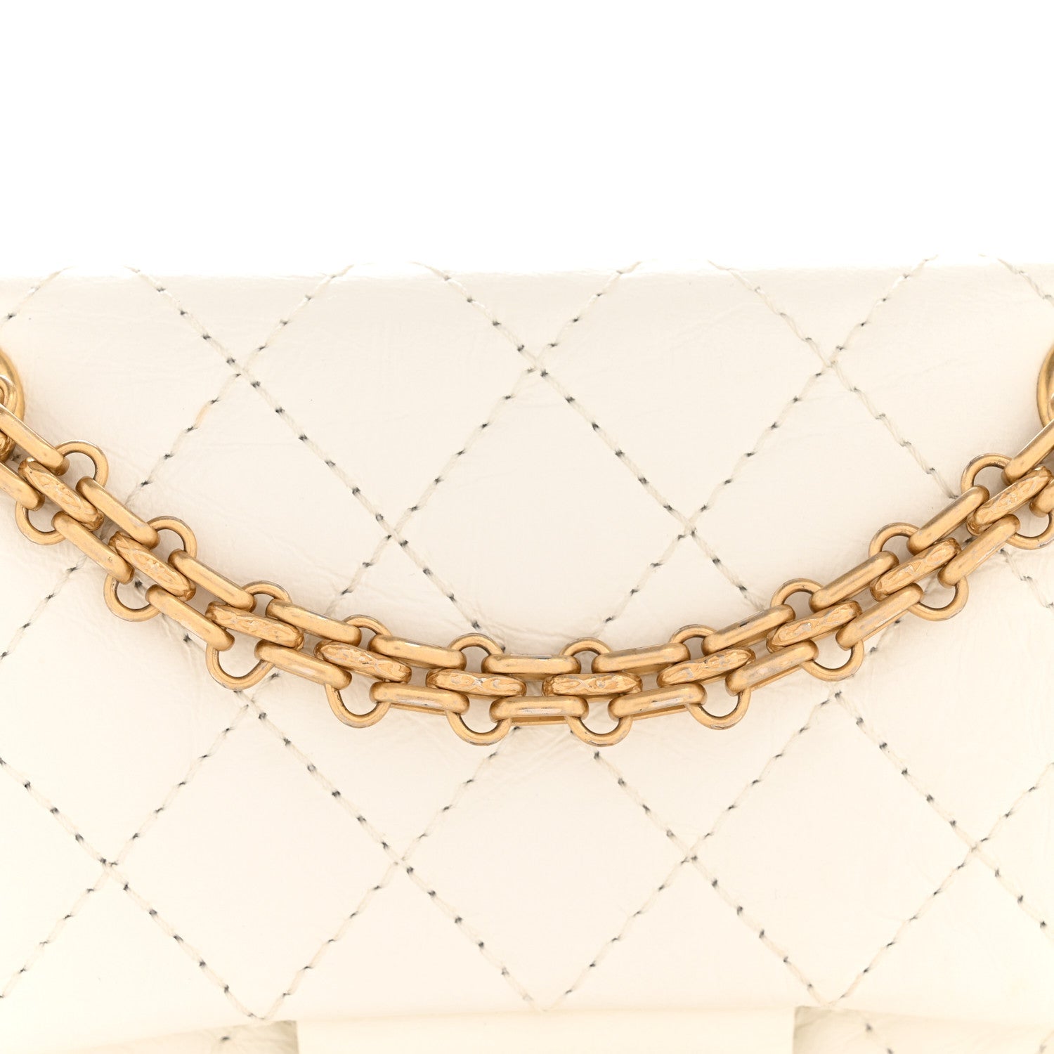 Chanel 2.55 Reissue Mini Flap Bag White Aged Calfskin Quilted 2026 image 13 – PRELOOV
