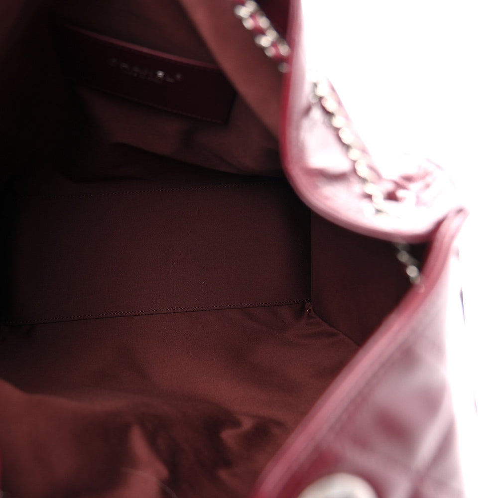 Chanel Shiny Crumpled Calfskin Quilted Medium Chanel 25 Handbag Dark Burgundy 2026 – PRELOOV