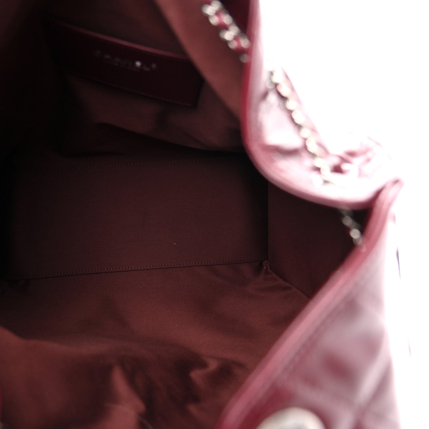 Chanel Shiny Crumpled Calfskin Quilted Medium Chanel 25 Handbag Dark Burgundy 2026 – PRELOOV