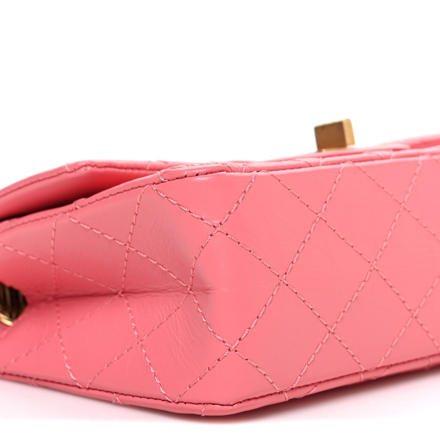 Chanel 2.55 Reissue Mini Flap Bag Pink Aged Calfskin Quilted 2026 image 9 – PRELOOV