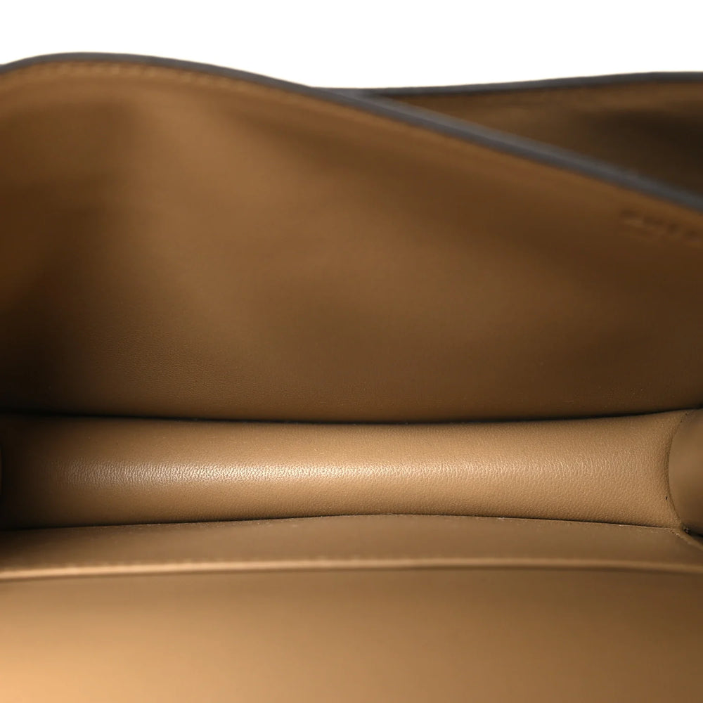 Hermès Epsom Constance 18 2025 Poussière Gold Hardware – PRELOOV