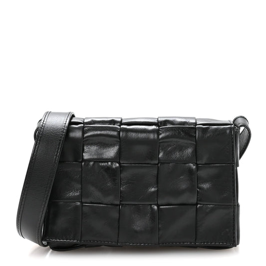 Bottega Veneta Paper Calfskin Maxi Intreccio Cassette Crossbody Bag Black 2026 PRELOOV foto 1