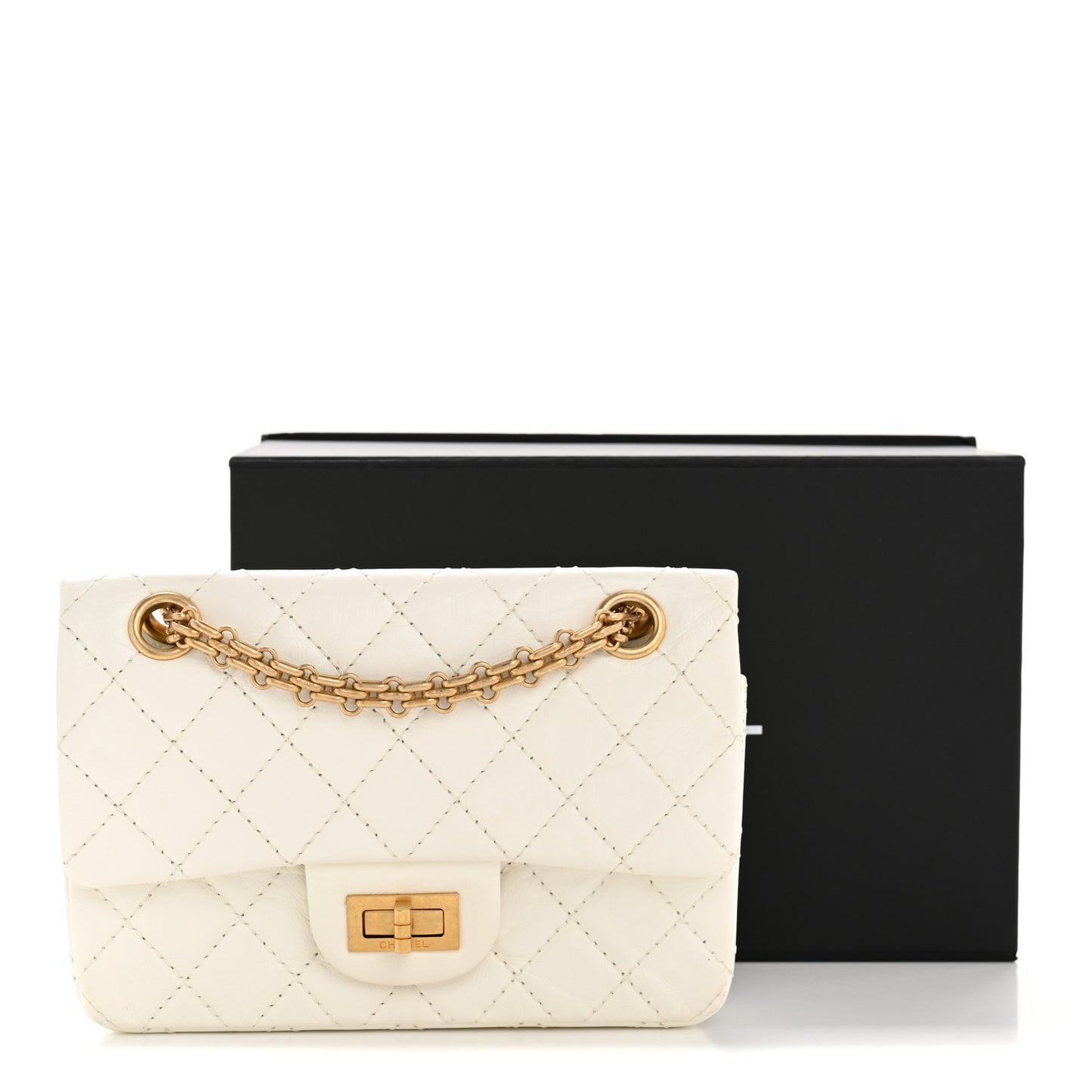 Chanel 2.55 Reissue Mini Flap Bag White Aged Calfskin Quilted 2026 image 9 – PRELOOV