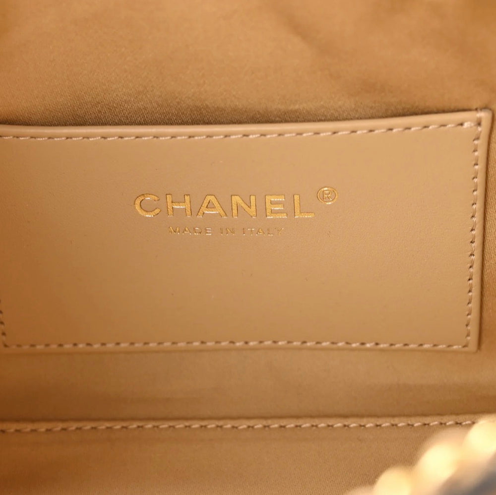 Chanel Mini Chanel 25 Handbag Beige Black Raffia – PRELOOV