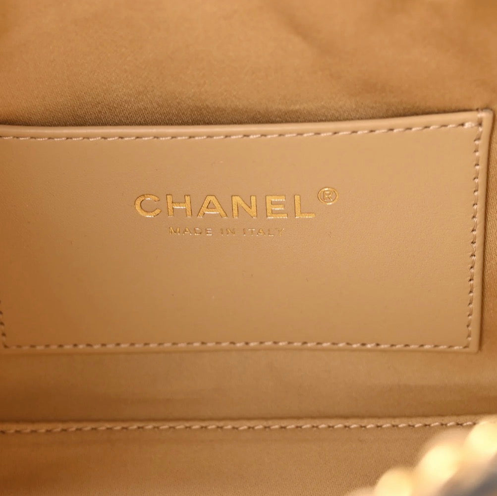 Chanel Mini Chanel 25 Handbag Beige Black Raffia – PRELOOV