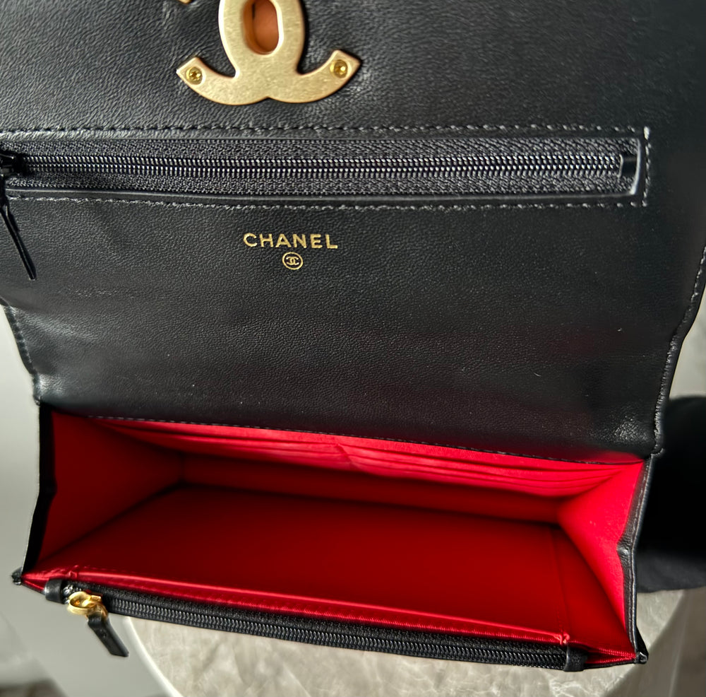 Chanel 19 Wallet On Chain Black Lambskin AP3267 – PRELOOV