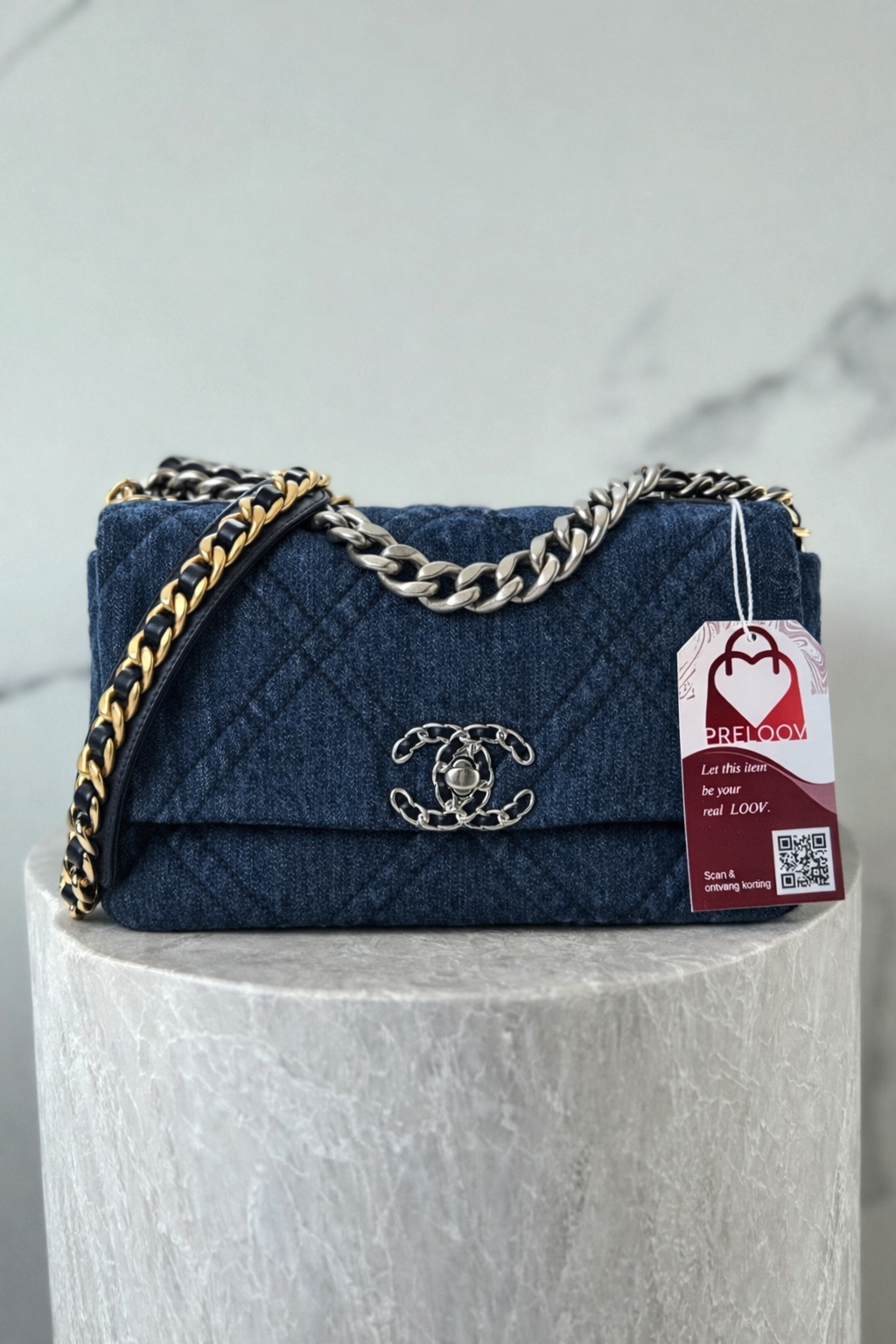 Chanel 19 Flap Bag Blue Denim Quilted Medium – PRELOOV