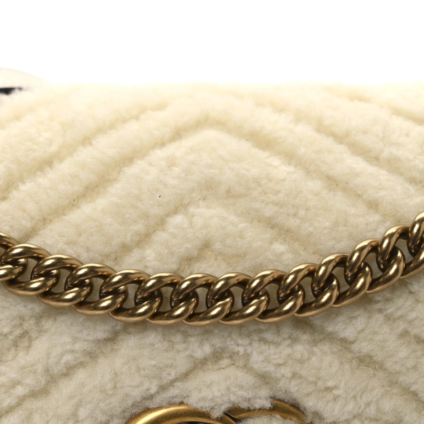 Gucci Marmont Tas Dames – Small Schoudertas Matelassé Wol Oud-Wit • Preloved