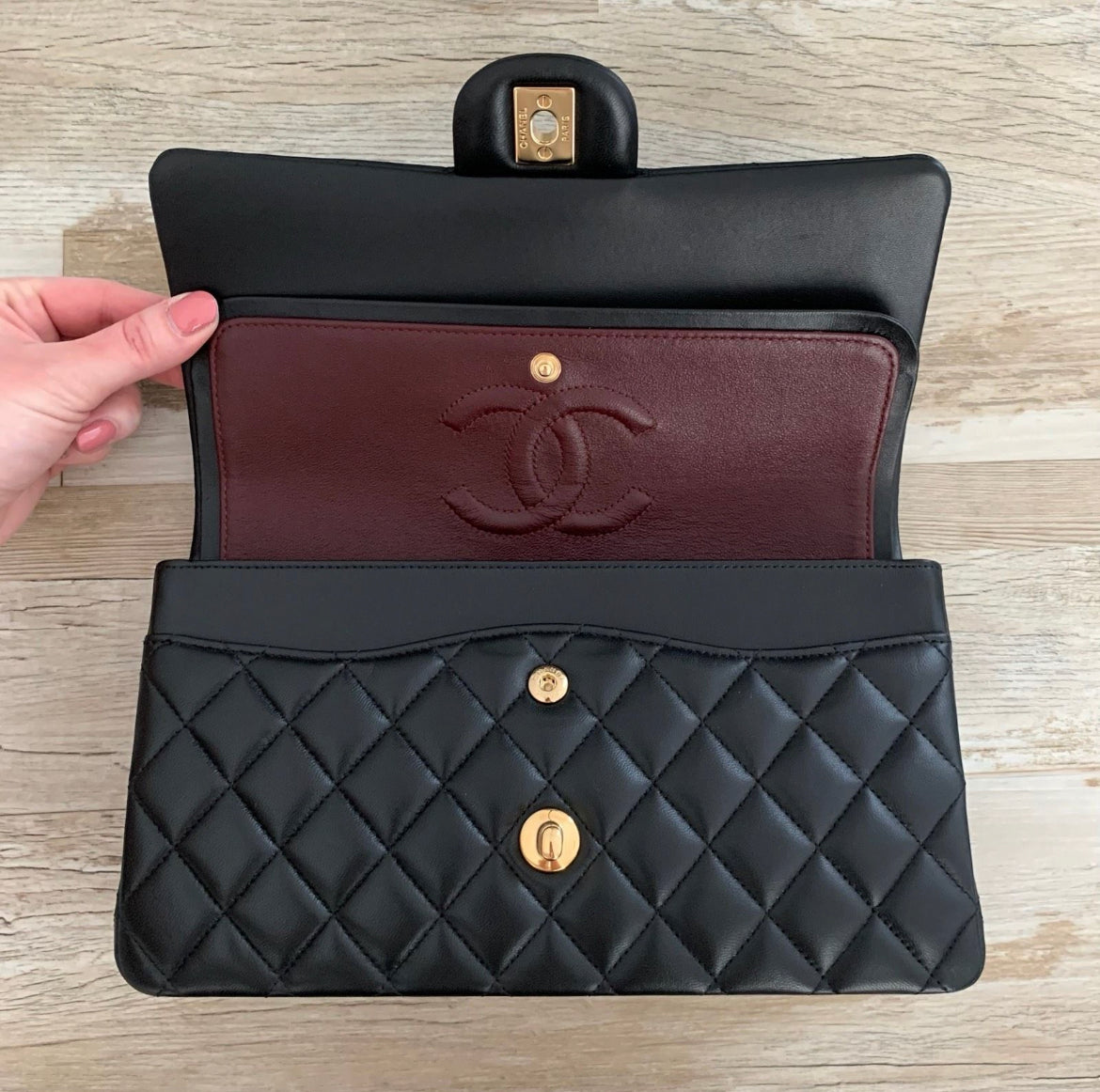 CHANEL TIMELESS CLASSIC DOUBLE FLAP CAVIAAR LEDER