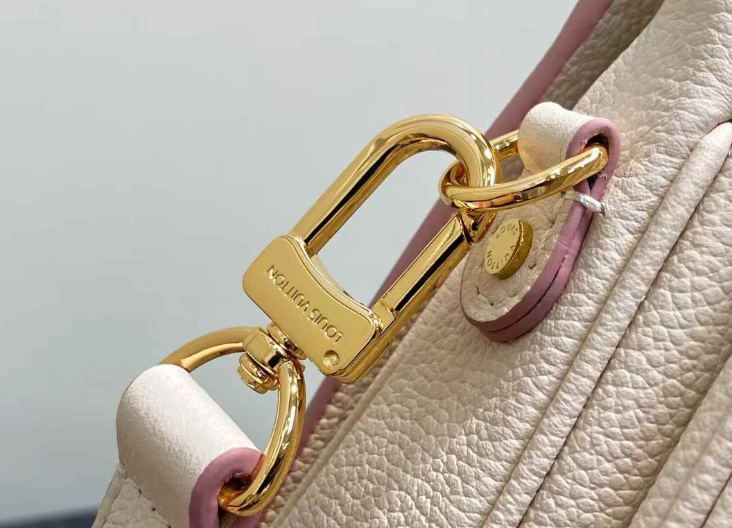 Louis Vuitton Pochette Metis Monogram Empreinte Eden M14977