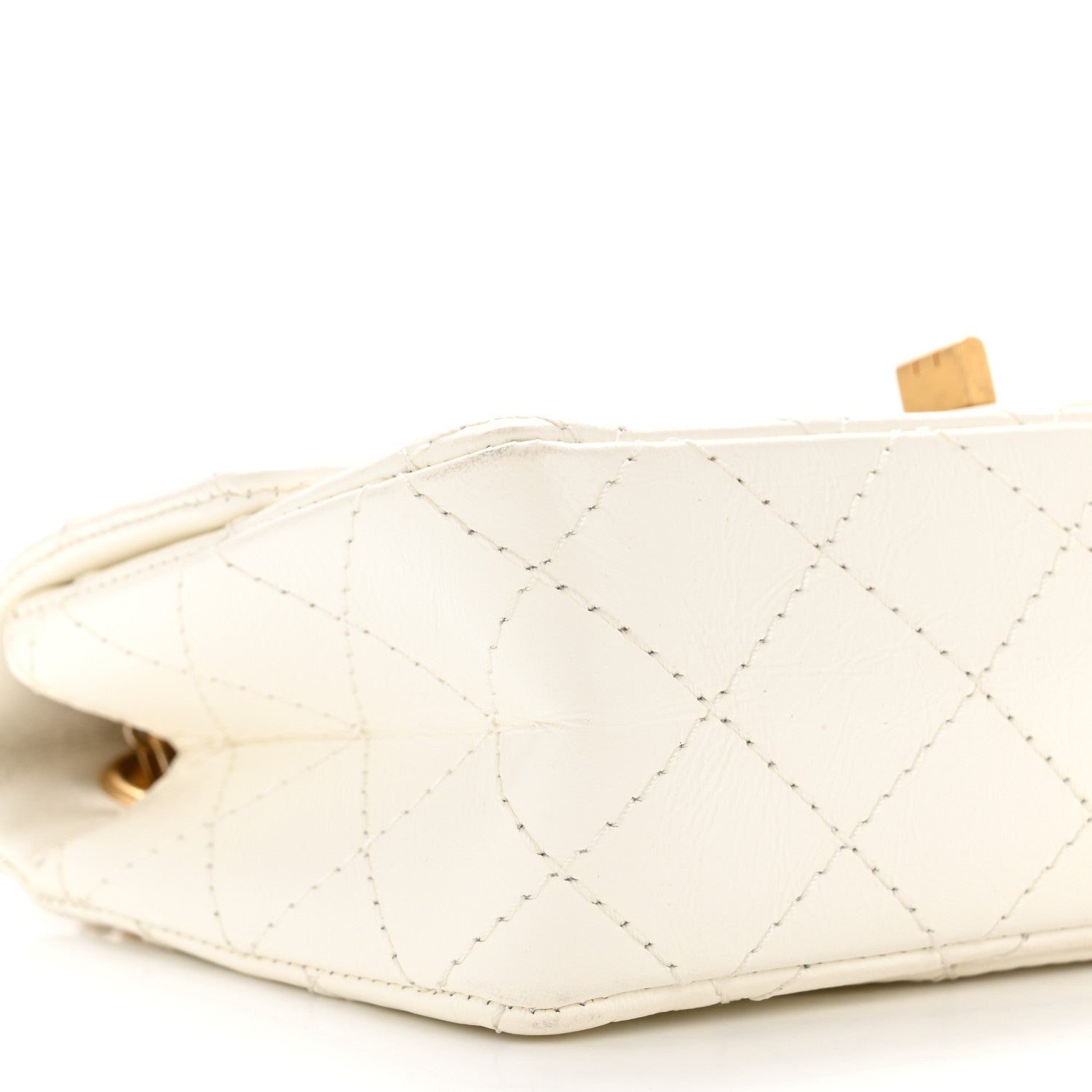 Chanel 2.55 Reissue Mini Flap Bag White Aged Calfskin Quilted 2026 image 14 – PRELOOV