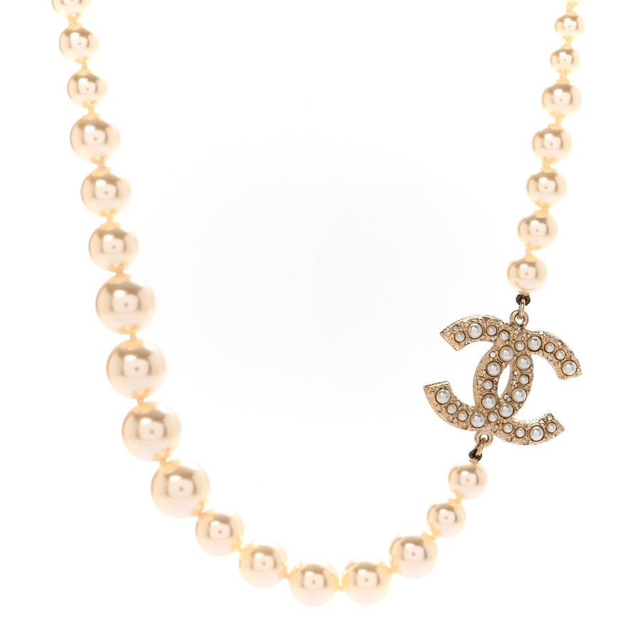 Chanel Pearl CC 100th Anniversary Necklace Light Gold – PRELOOV
