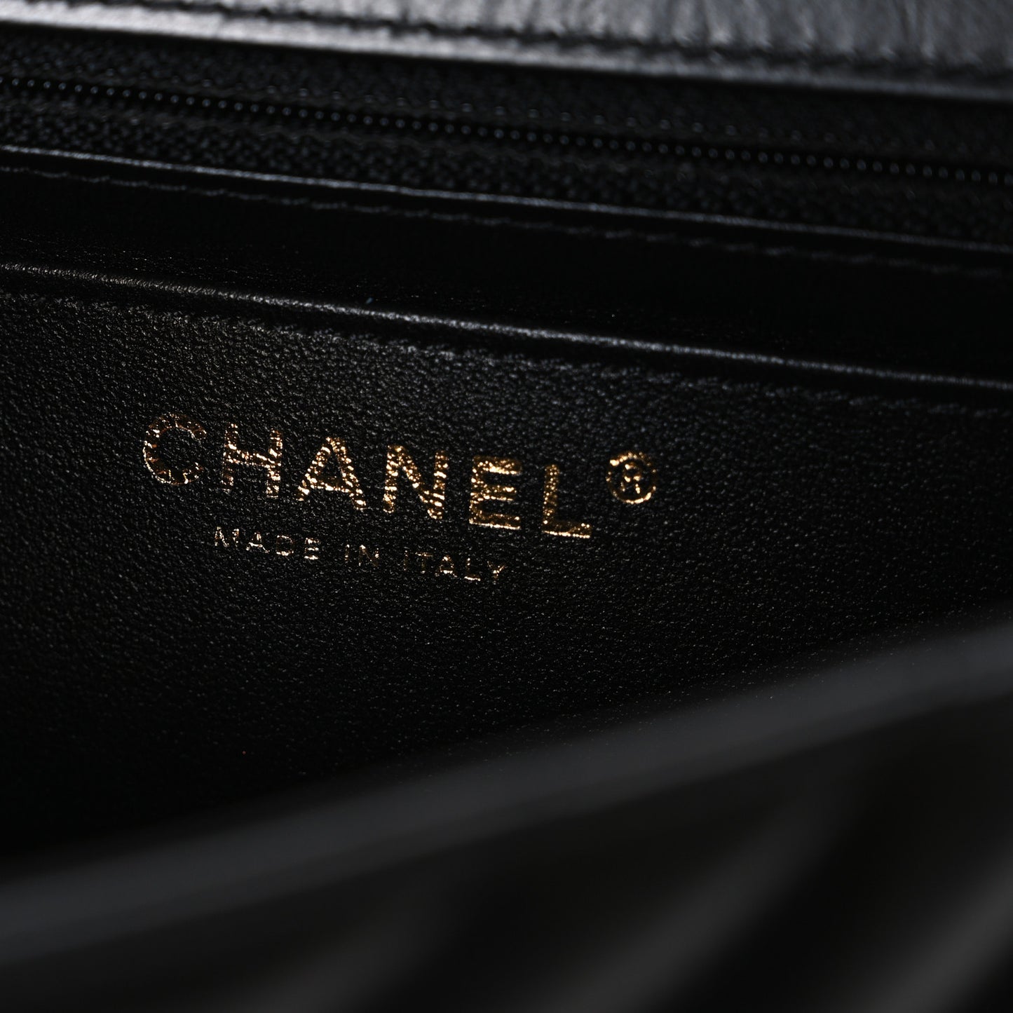 Chanel 2.55 Reissue Mini Flap Bag Black Aged Calfskin Chevron Quilted 2026 image 6 – PRELOOV