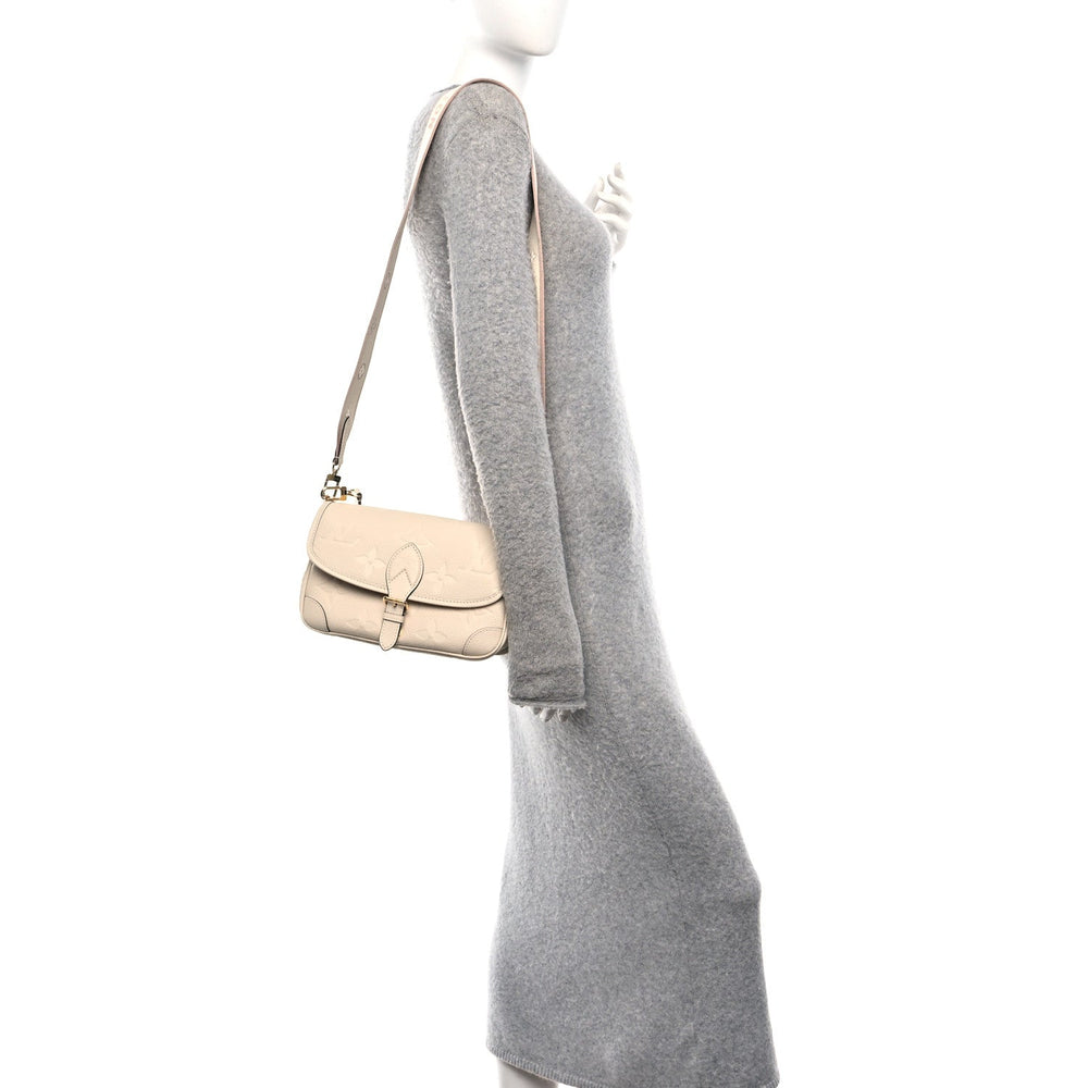 Louis Vuitton Diane Cream Empreinte Monogram Giant image 2